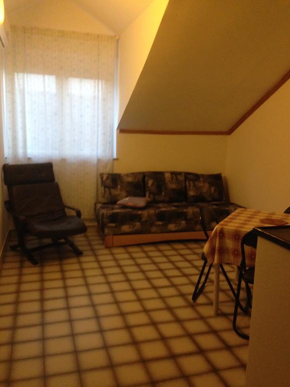 Guest House Alek Vrboska Cameră foto
