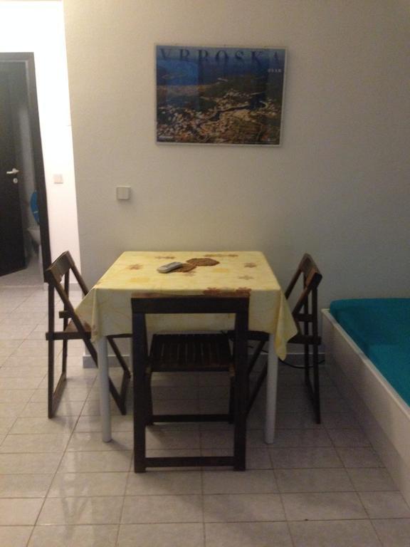 Guest House Alek Vrboska Cameră foto