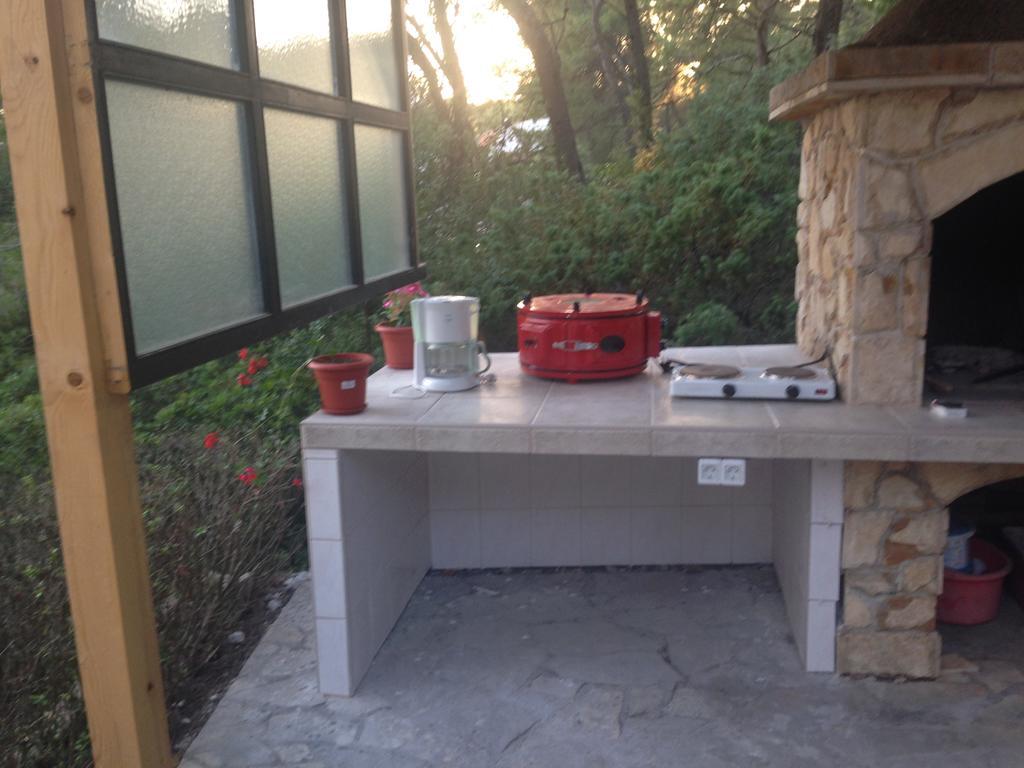 Guest House Alek Vrboska Exterior foto